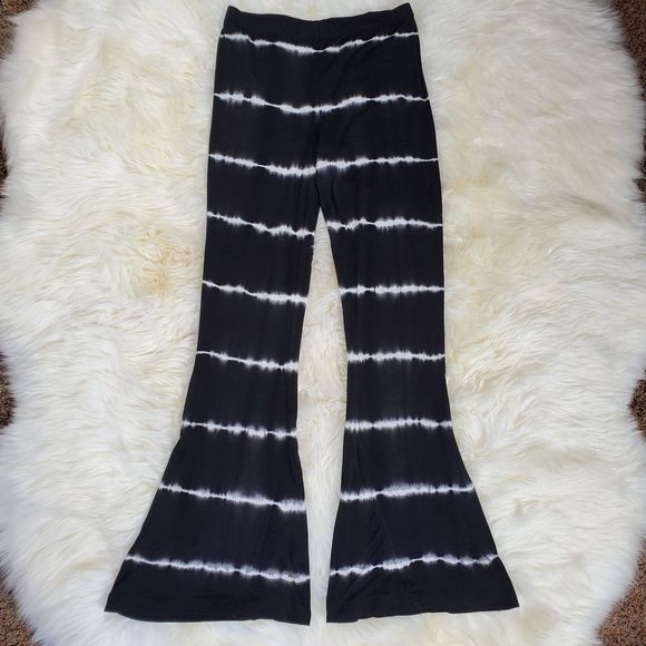 Volcom Juniors Skippin Town Striped Flared Pant - Picture 4 of 6